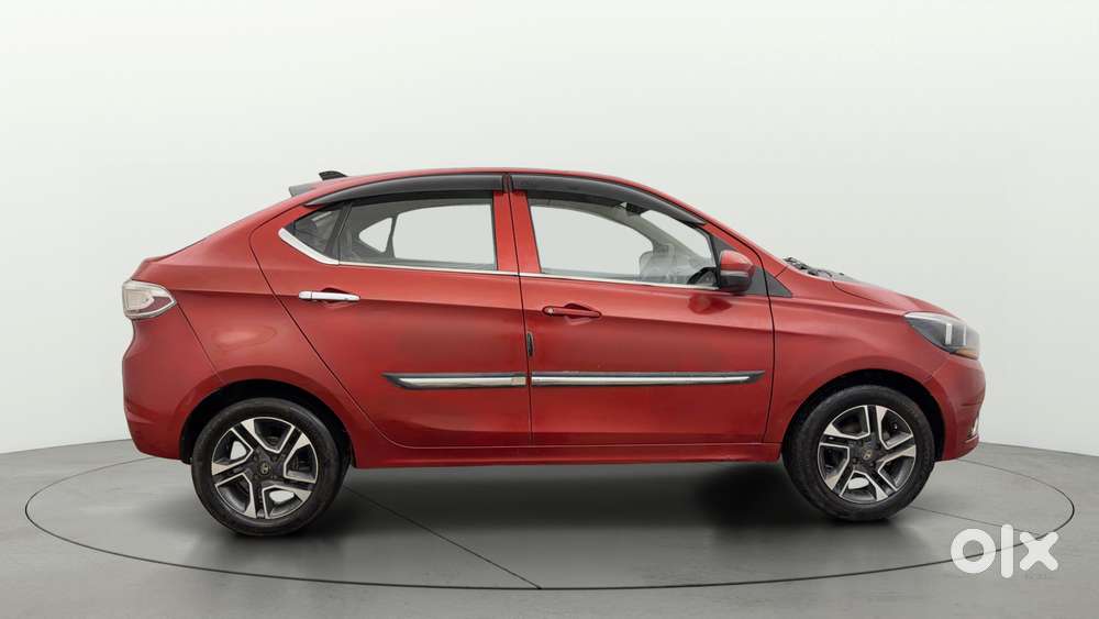Tata Tigor Xza, 2018, Petrol