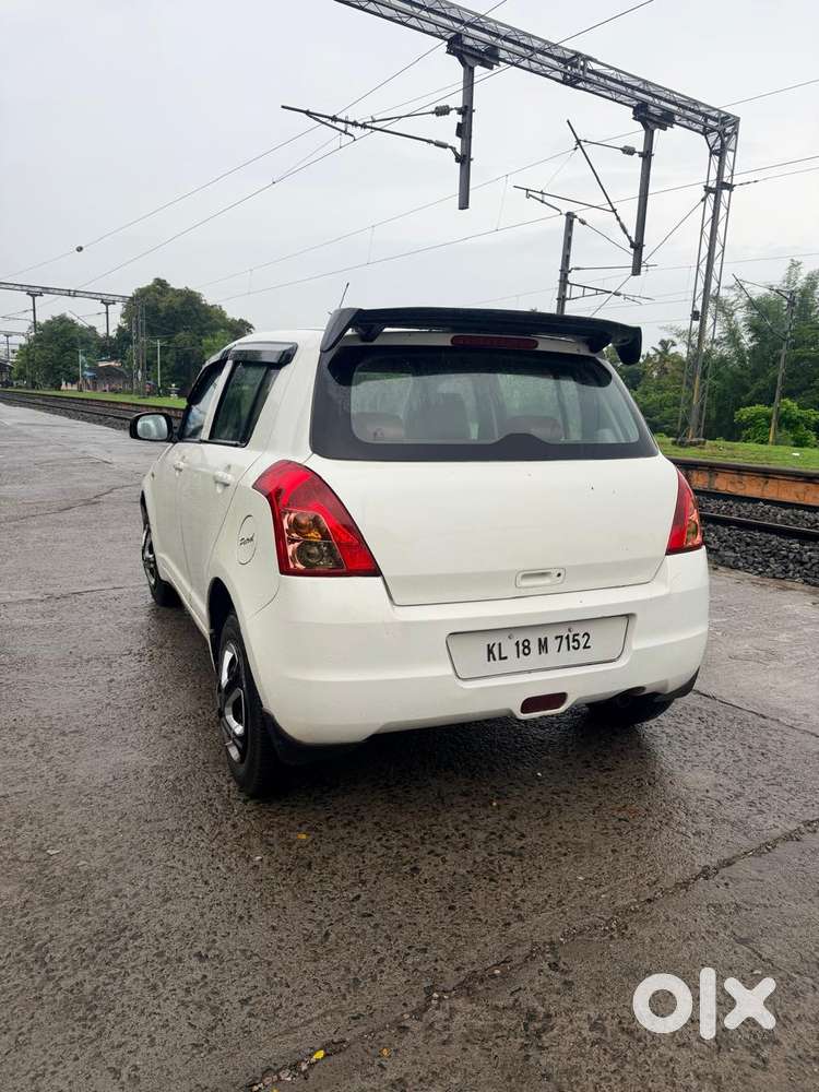 Maruti Suzuki Swift 1.3 Vxi, 2008, Petrol