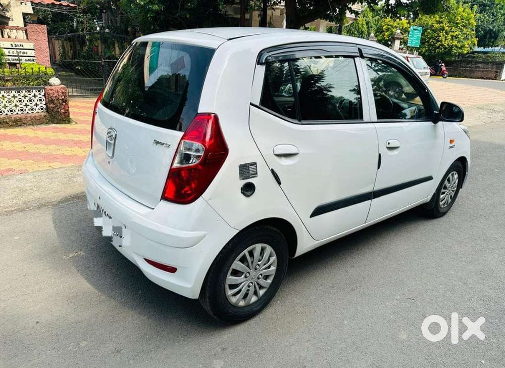 Hyundai I10 Sportz, 2017, Petrol