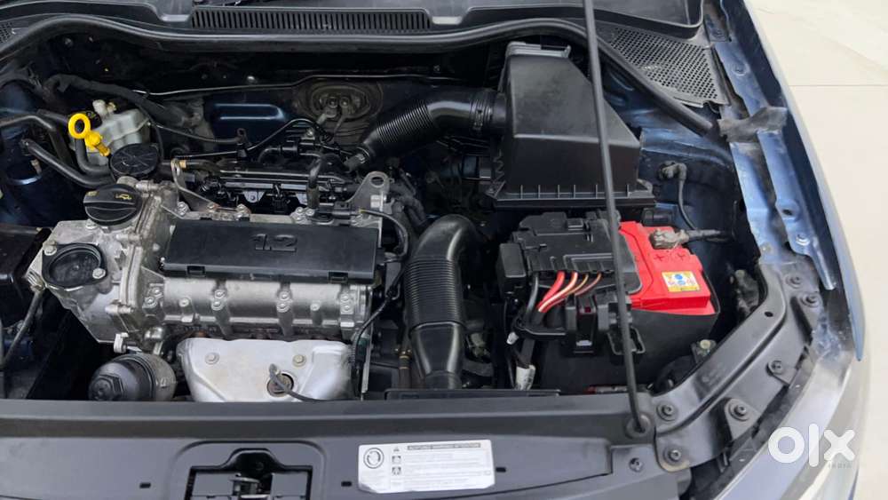 Volkswagen Polo Petrol Highline 1.2l, 2016, Petrol