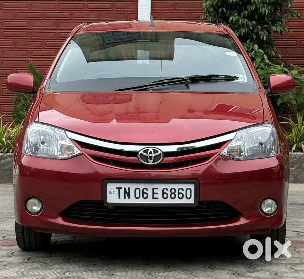 Toyota Etios V, 2011, Petrol