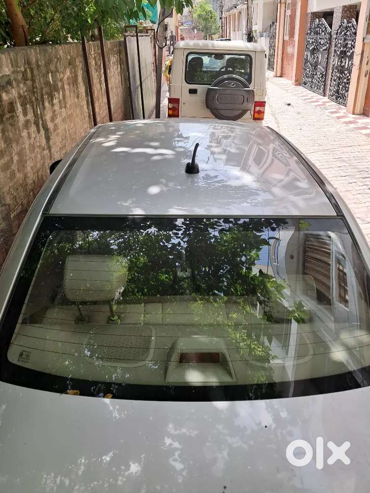 Maruti Suzuki Swift Dzire 2012 Petrol Manual