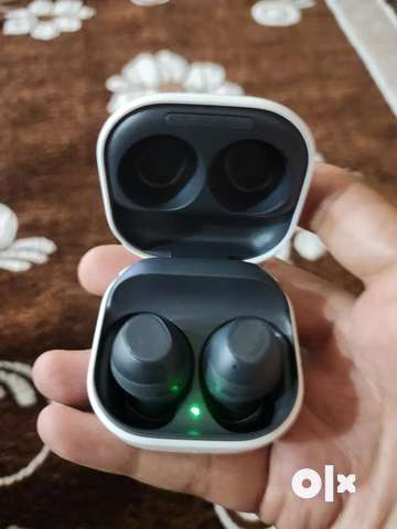 Galaxy buds online used