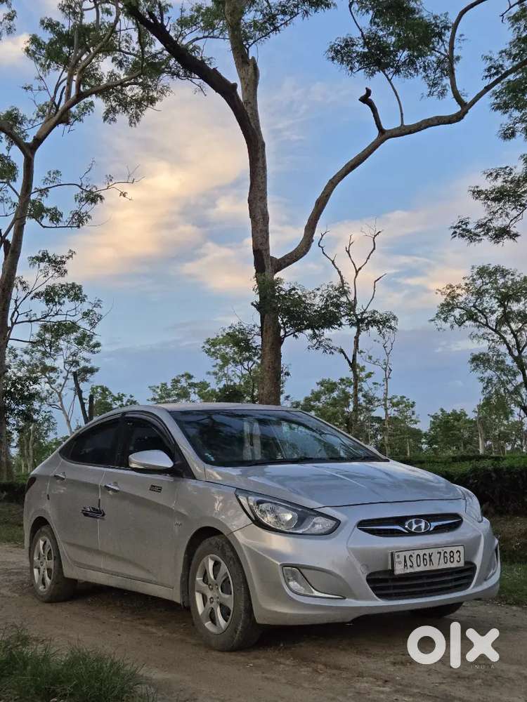 Hyundai Verna Fluidic 2011 Petrol Manual
