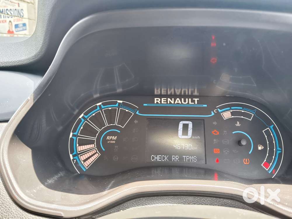 Renault Triber Rxl, 2023, Petrol