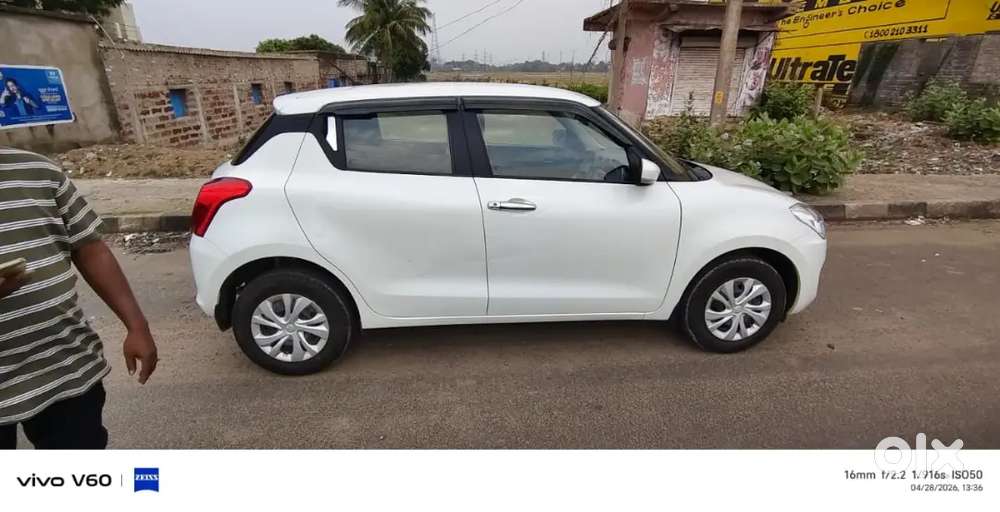 Maruti Suzuki Swift 2023 Petrol 33000 Km Driven