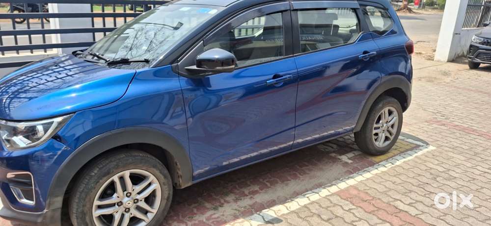 Renault Triber Rxz, 2022, Petrol