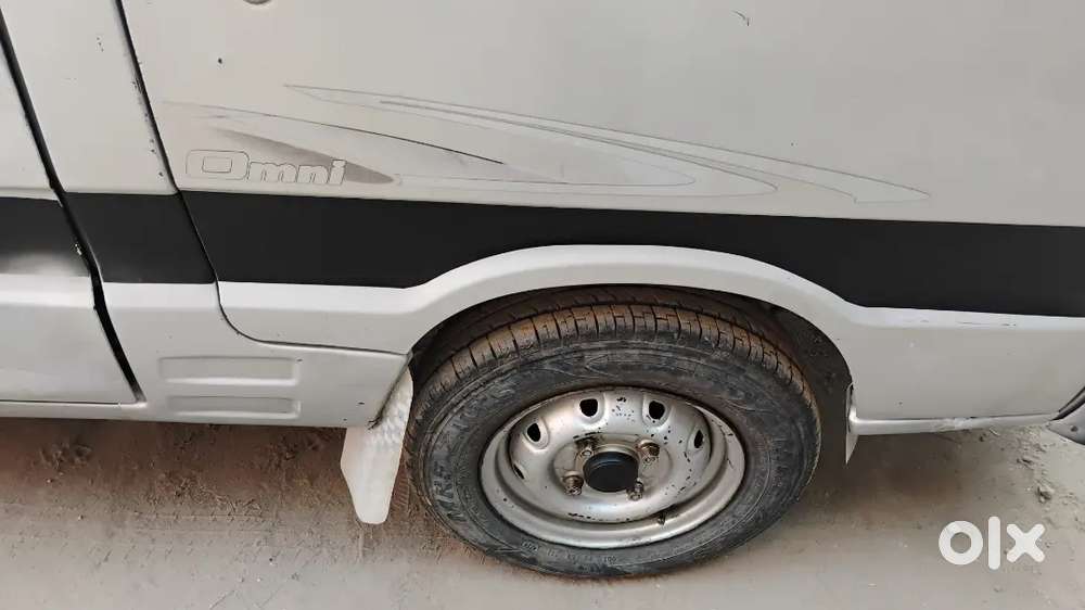 Maruti Suzuki Omni 2011