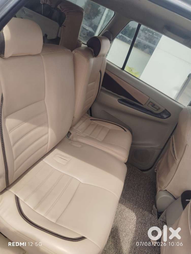 Toyota Innova 2.5 G (diesel) 8 Seater, 2014, Diesel