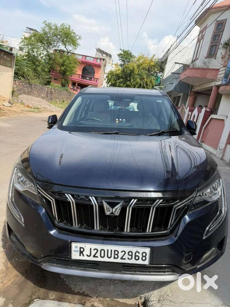 Mahindra Xuv700 2022 Petrol 27000 Km Driven