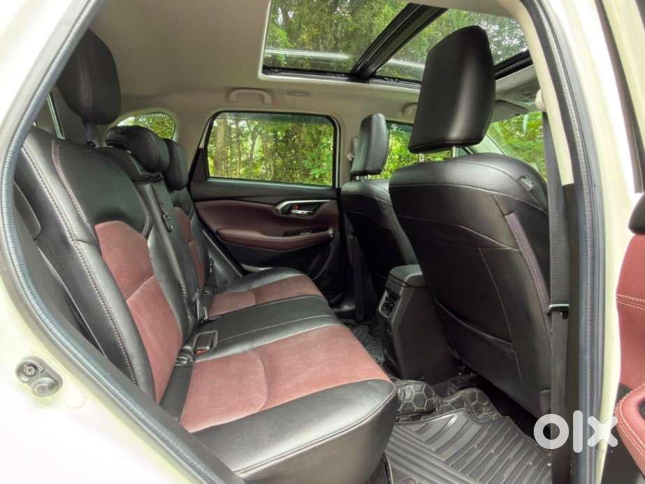Maruti Suzuki Grand Vitara Alpha Dual Tone Smart Hybrid Allgrip, 202..