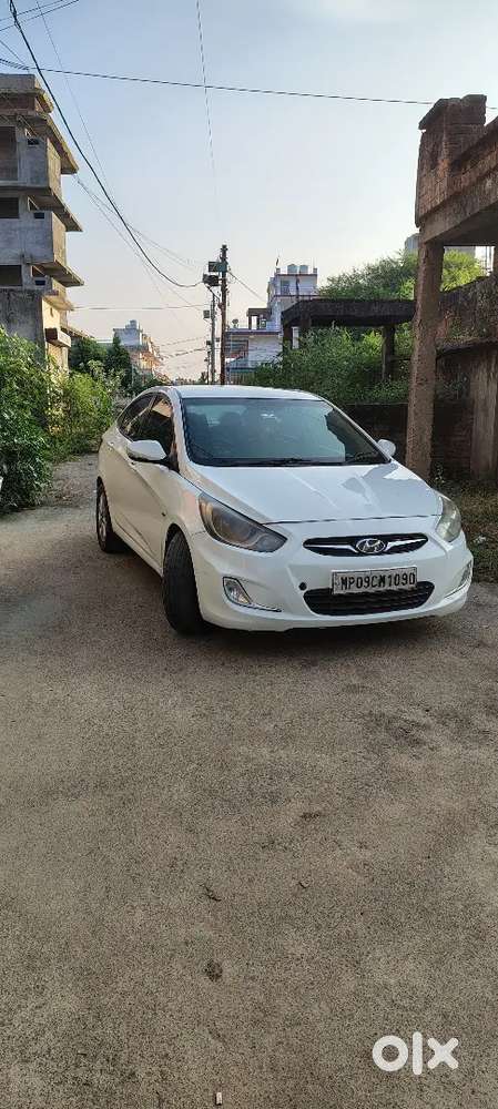Hyundai Fluidic Verna 2013 Diesel 80000 Km Driven