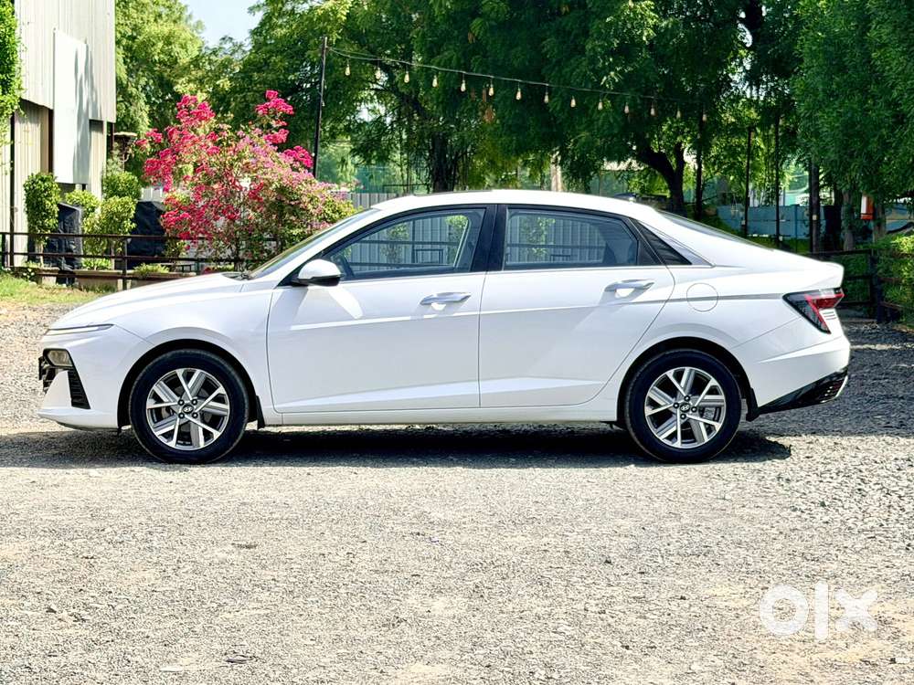 Hyundai Verna 1.5 Sx Ivt, 2024, Petrol