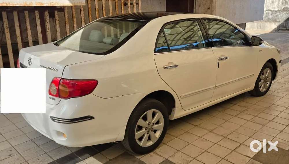 Toyota Corolla Altis 2010