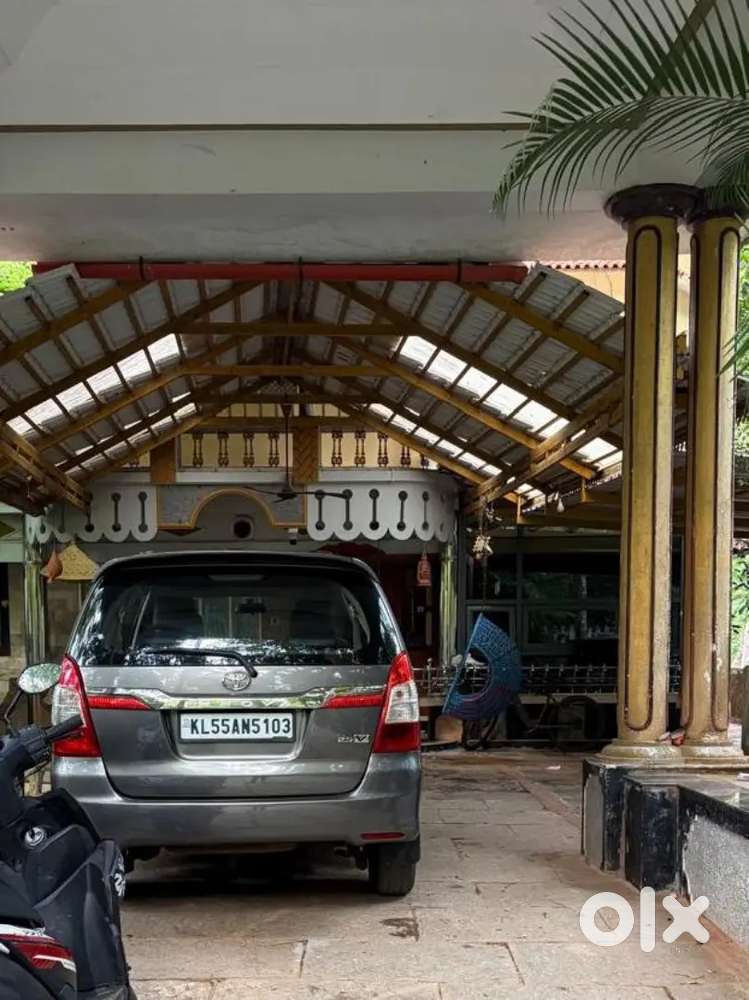 Toyota Innova 2.0 V 2012 Diesel Manual
