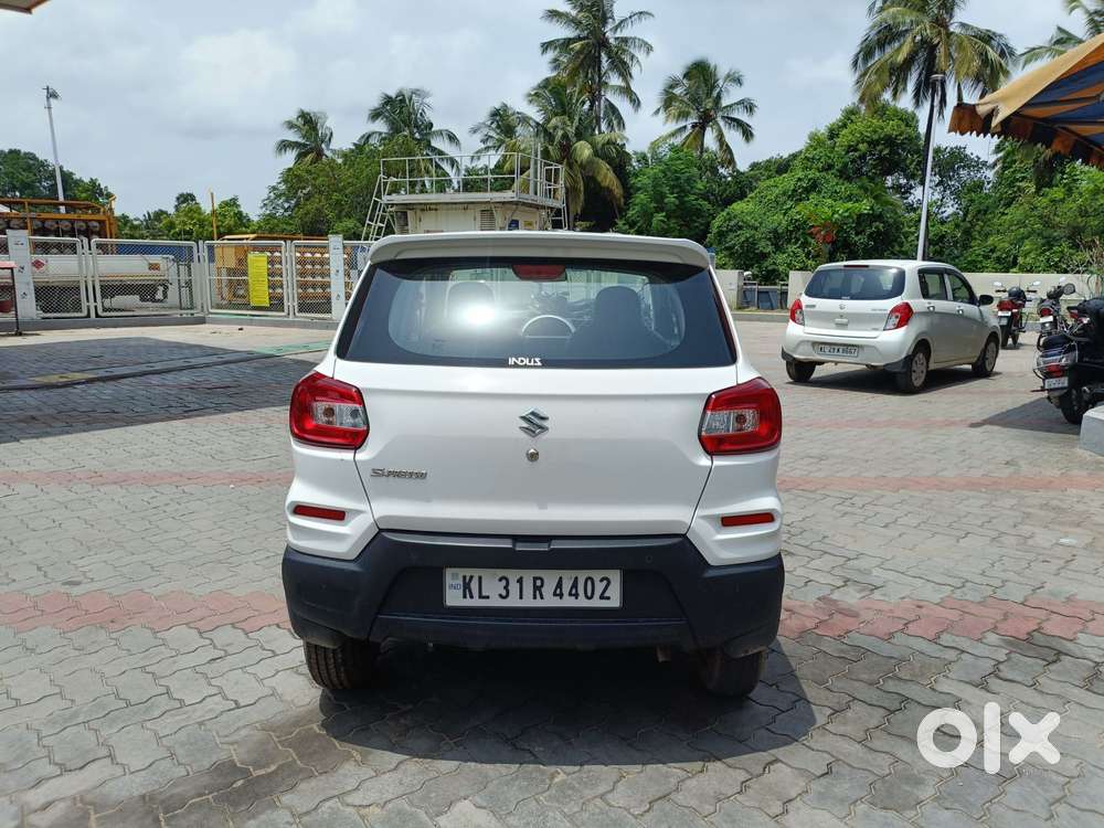 Maruti Suzuki S-presso Vxi Opt, 2022, Petrol