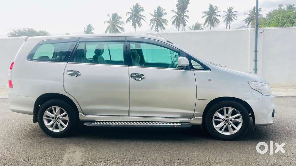 Toyota Innova 2012 Diesel Well Maintained