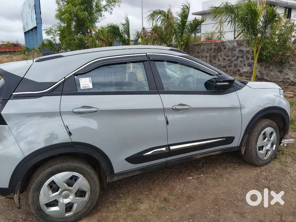 Tata Nexon Pure Petrol 2025