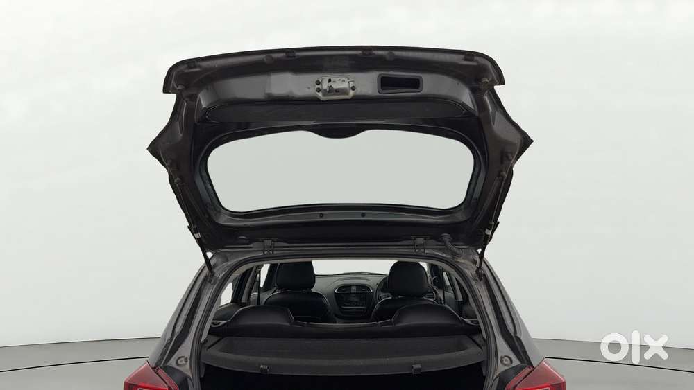 Tata Tiago 1.2 Revotron Xta, 2022, Petrol