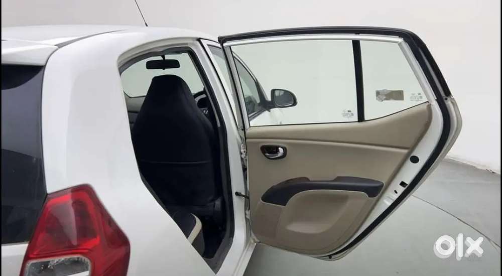 Hyundai I10 2015 Cng & Hybrids 68000 Km Driven