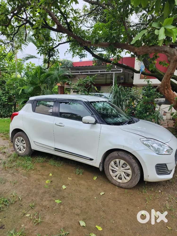 Maruti Suzuki Swift 2018 Vxi Amt
