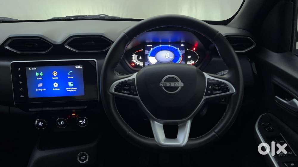 Nissan Magnite 1.0 Xv Premium, 2024, Petrol