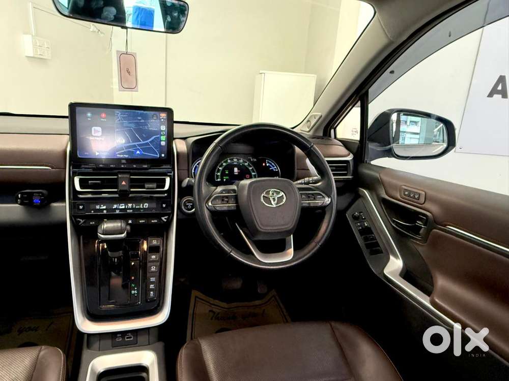 Toyota Innova Hycross 2.0 Zx Hybrid 7 Str, 2023, Petrol