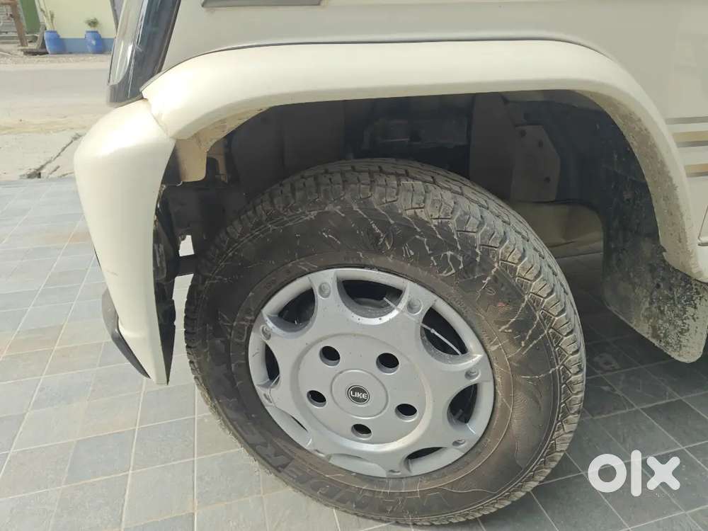 Manhindra Bolero B6 Optional Original Paint