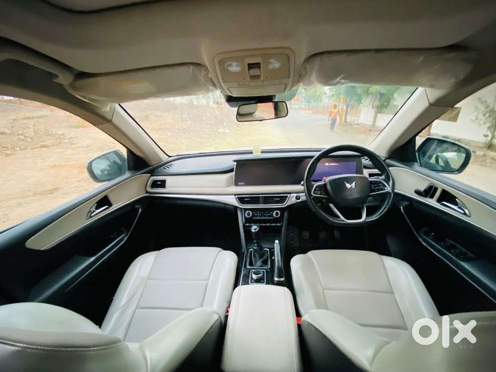 Mahindra Xuv700 2.2 Ax 7 Diesel Mt Str, 2022, Diesel