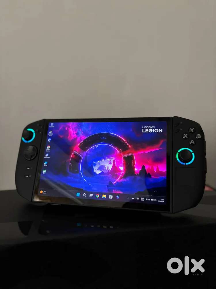 Lenovo Legion Go Gen 2 Gaming Handheld