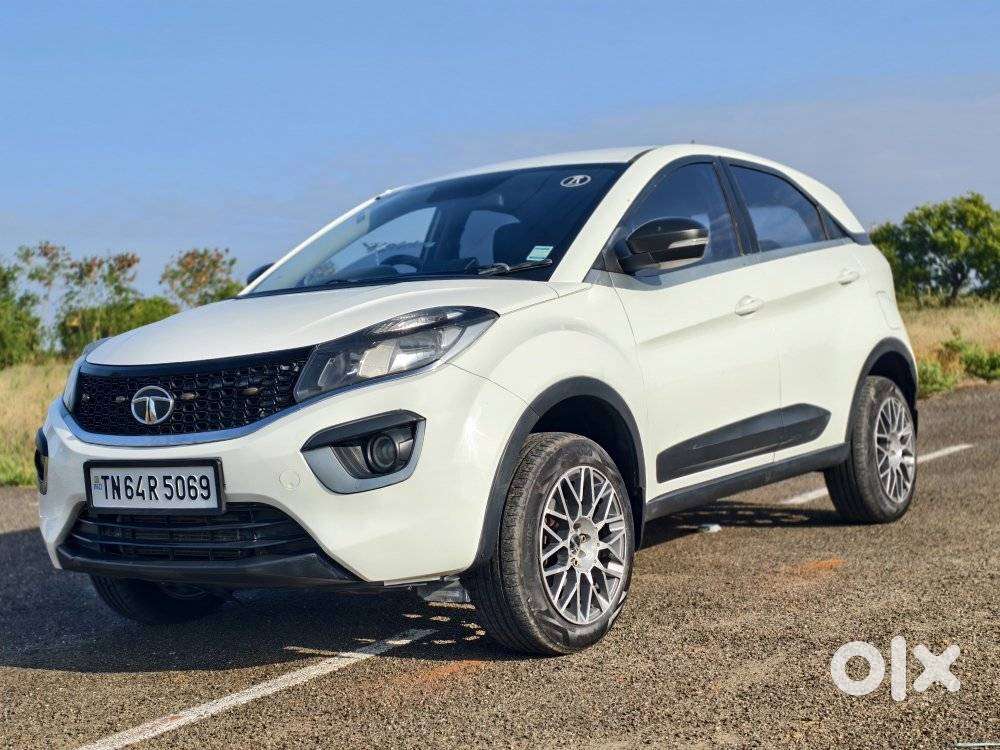 Tata Nexon 1.2 Revotron Xm (s), 2018, Petrol