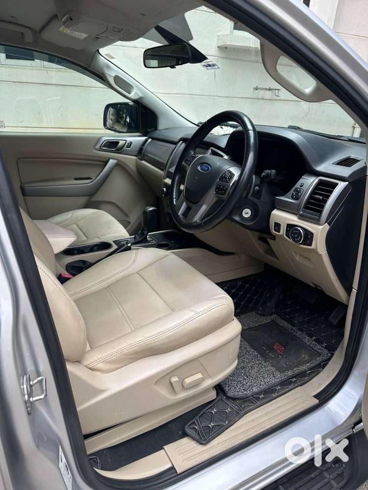 Ford Endeavour 2016