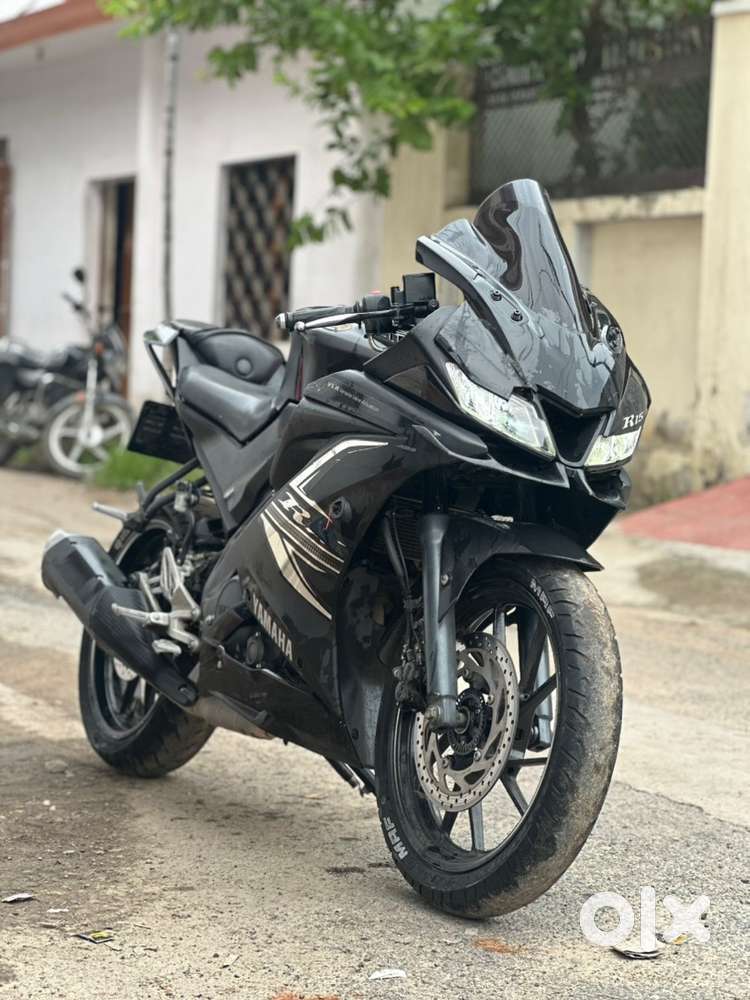 Yamaha R15 V3 Black Colour Yamaha Yzf R15 R15 Bs6 Black V3 Price