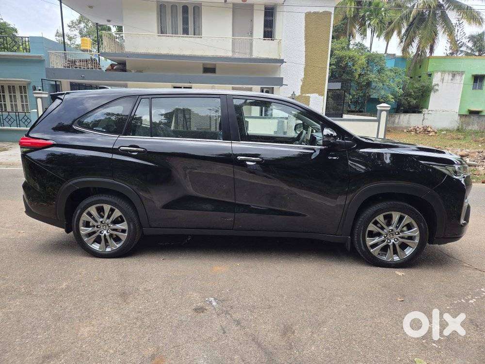Toyota Innova Hycross 2.0 Zx Hybrid 7 Str, 2026, Petrol