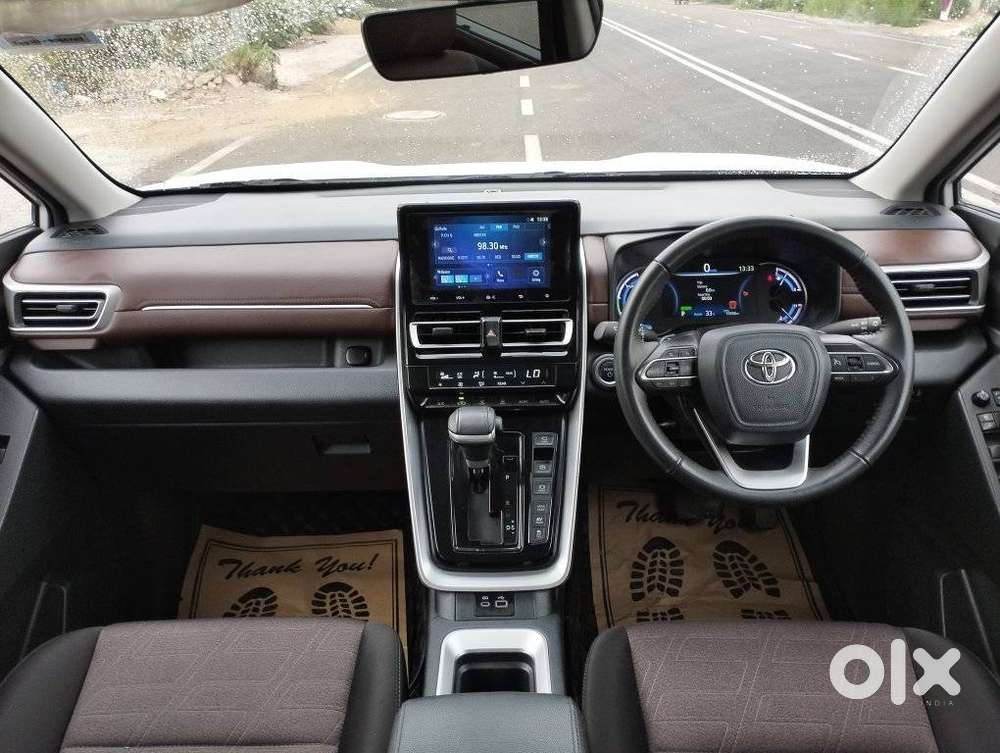 Toyota Innova Hycross 2.0 Vx Hybrid 7 Str, 2025, Petrol