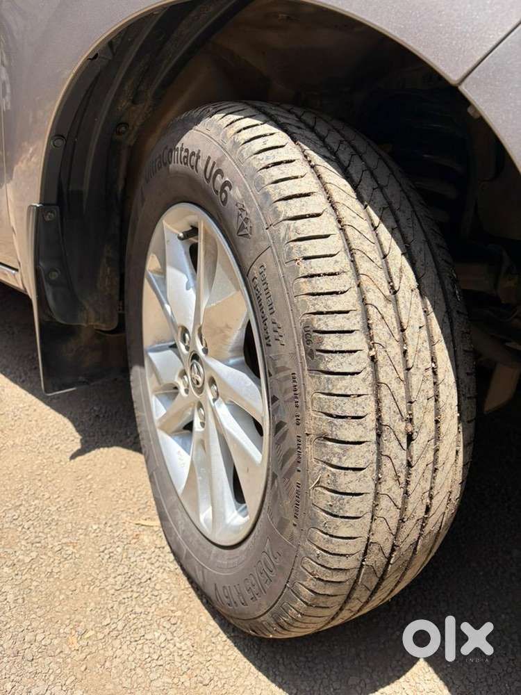 Toyota Innova Crysta 2016 Diesel 61000 Km Driven