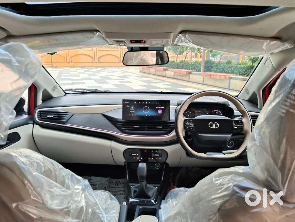 Tata Altroz Creative S, 2025, Cng & Hybrids