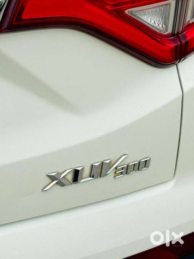 Mahindra Xuv300 W8 Option Diesel, 2023, Diesel
