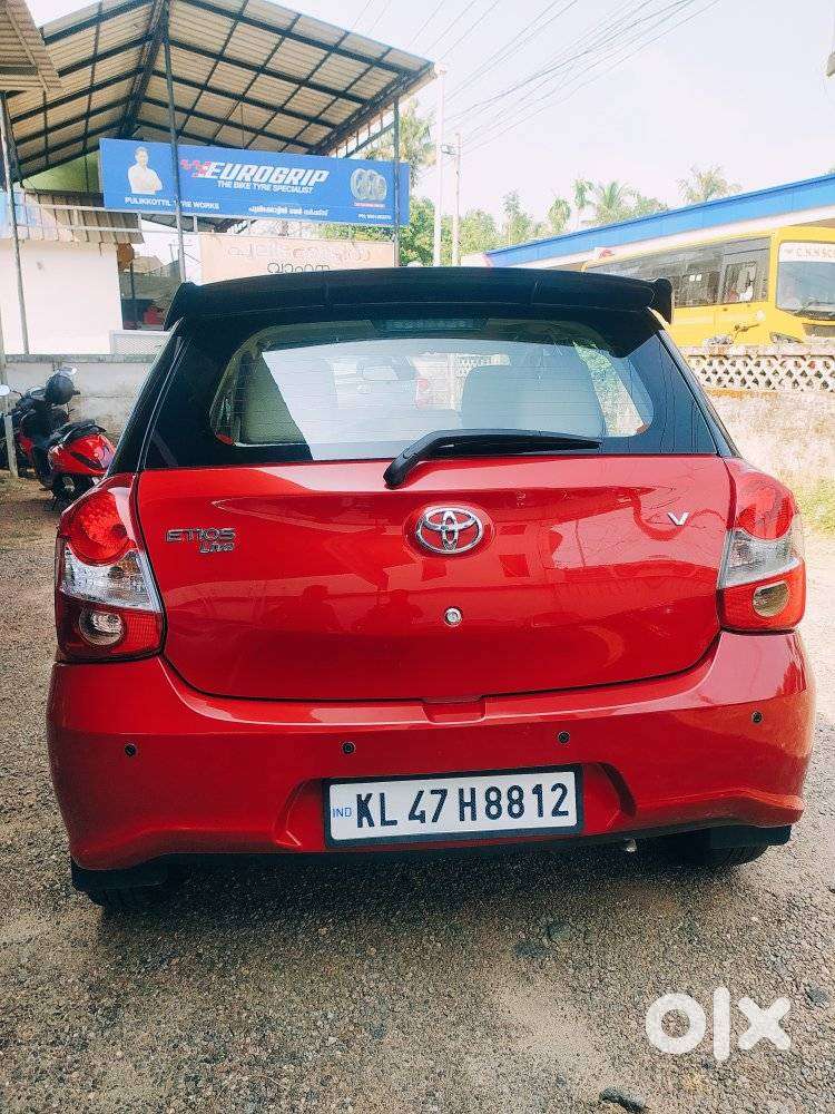 Toyota Etios Liva V Limited, 2019, Petrol