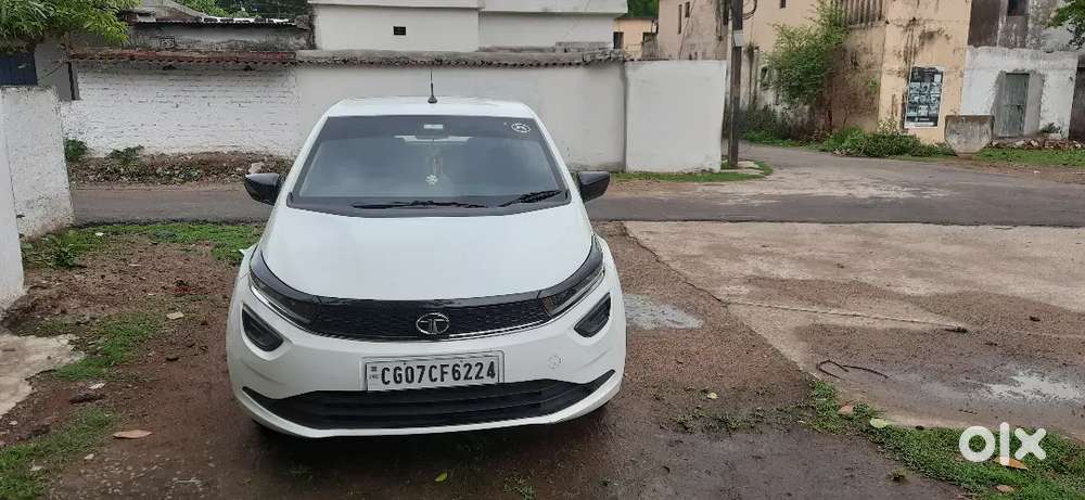 Tata Altroz 1.2 Xe 2021