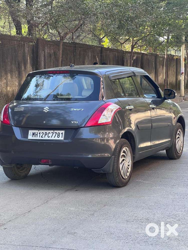 Maruti Suzuki Swift Vxi 1.2 Abs Bs-iv, 2017, Petrol