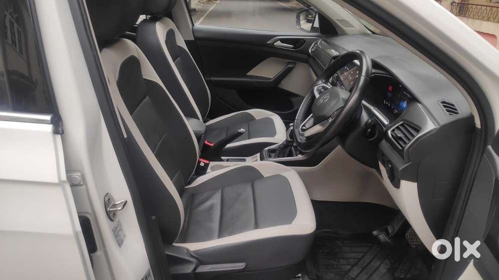 Volkswagen Taigun 1.0 Tsi Topline At, 2022, Petrol