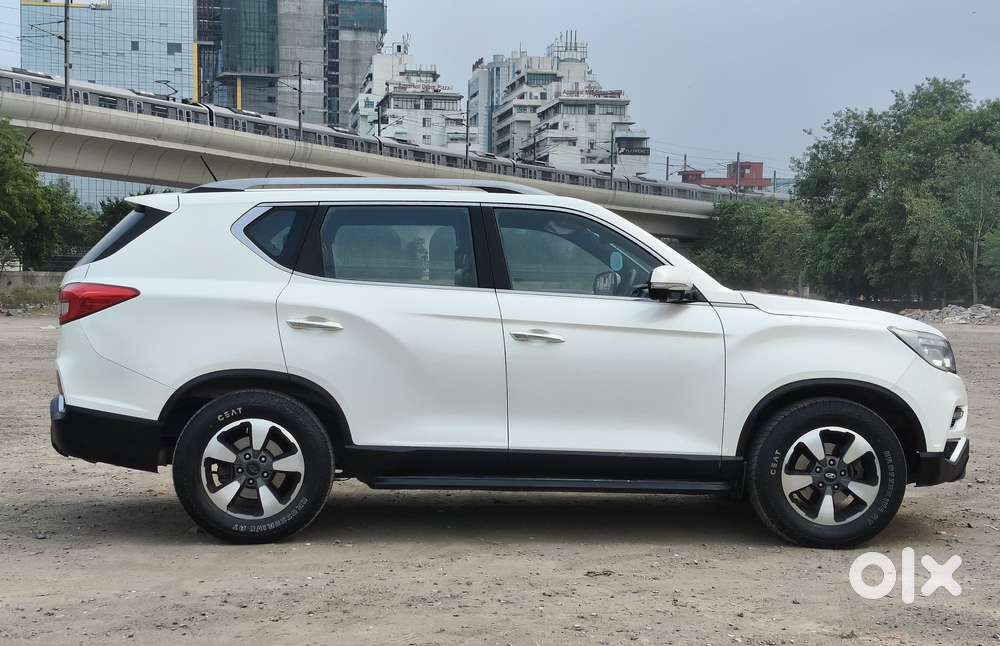 Mahindra Alturas G4 4x4 At, 2019, Diesel