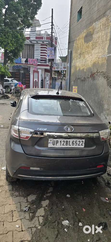 Tata Tiago 2022 Variant Revotron Xt Cng