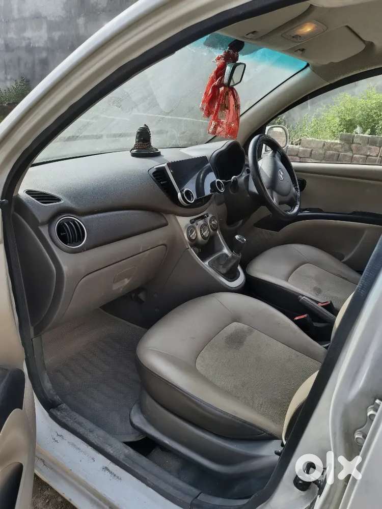 Hyundai I10 Sportz 2015 Petrol Manual