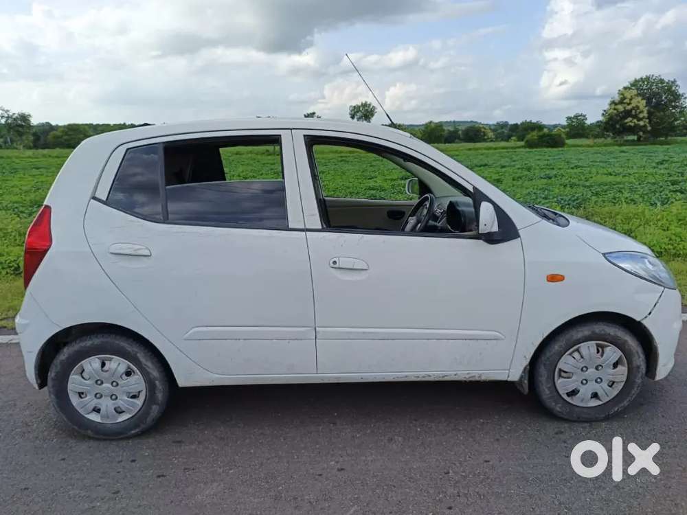 2017 Maruti Suzuki Brezza Zdi I10 2016 Fiesta 2011