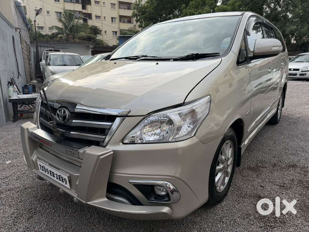 Toyota Innova 2.5 Vx 7 Seater Bs Iv, 2014, Diesel