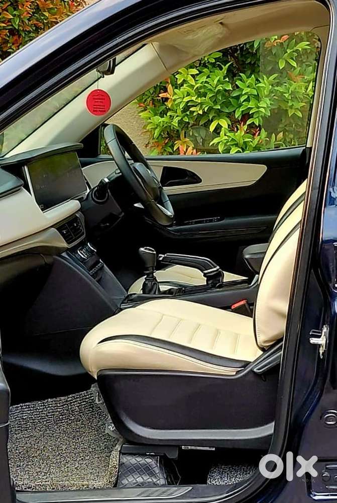 Mahindra Xuv700 2.2 Ax 5 Diesel Mt 7 Str, 2022, Diesel