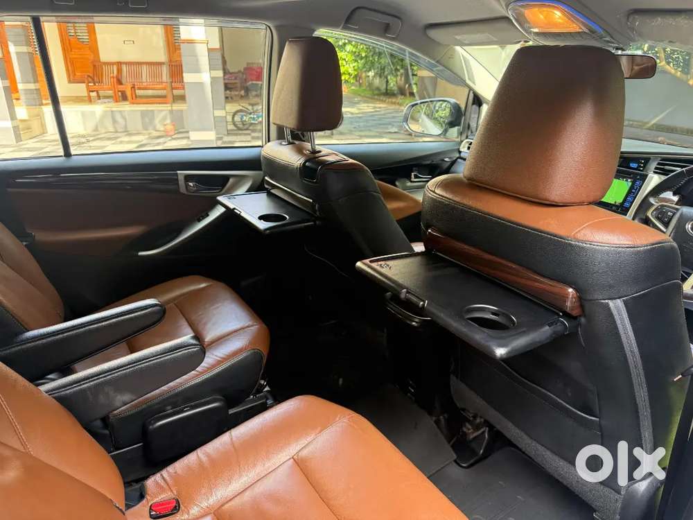 Toyota Innova Crysta Diesel 2016 Automatic
