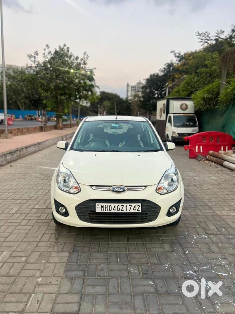 Ford Figo Petrol Car 2015